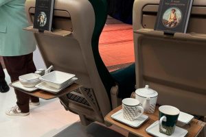 Билеты на поезд Буревестник с питанием